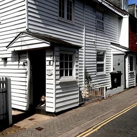 Bridewell Cottage In The Heart Of Tenterden - Pass The Keys Eksteriør bilde
