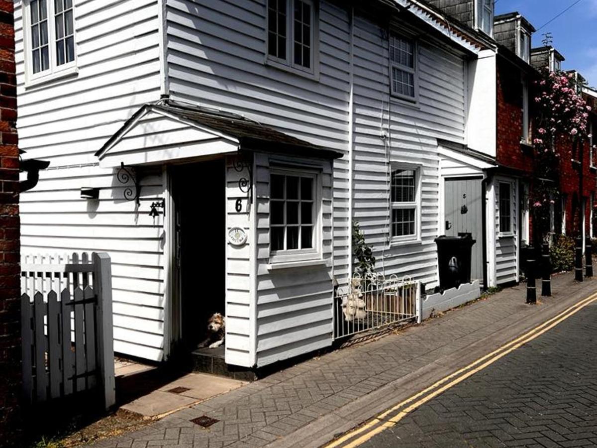 Bridewell Cottage In The Heart Of Tenterden - Pass The Keys Eksteriør bilde
