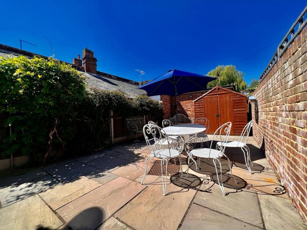 Bridewell Cottage In The Heart Of Tenterden - Pass The Keys Eksteriør bilde