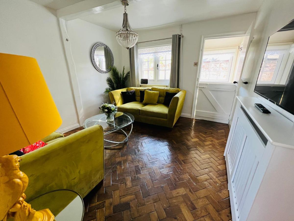 Bridewell Cottage In The Heart Of Tenterden - Pass The Keys Eksteriør bilde