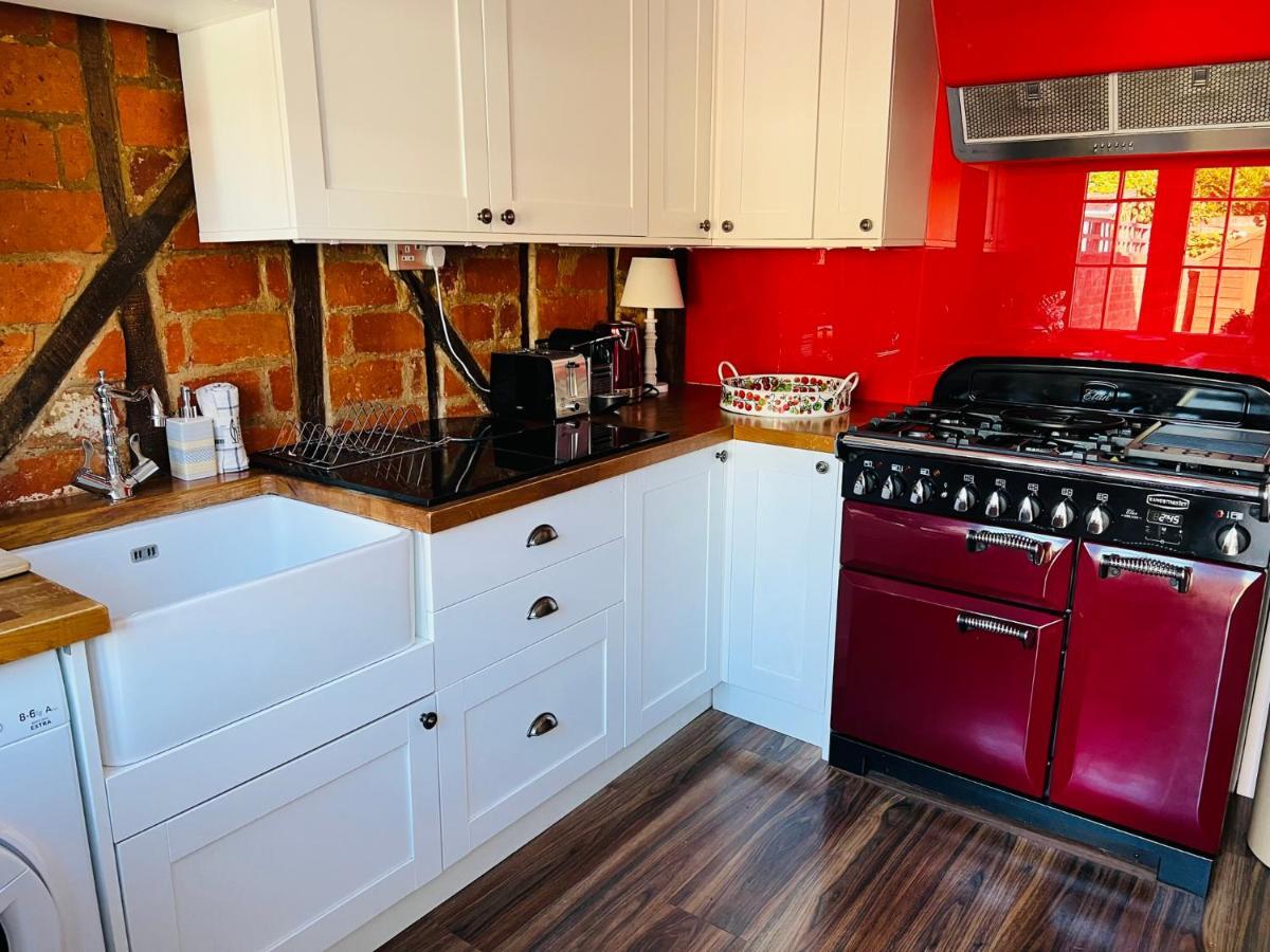 Bridewell Cottage In The Heart Of Tenterden - Pass The Keys Eksteriør bilde